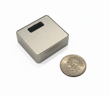 DMC630 Sistema di riferimento per l'indirizzo dell'atteggiamento ad alta precisione di piccole dimensioni